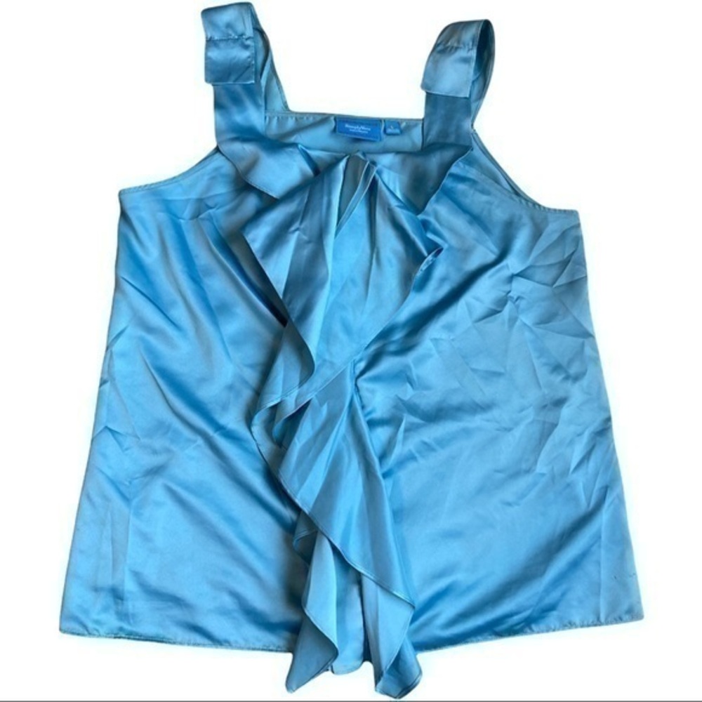 Simply Vera Wang size Large sleeveless blue blouse satiny, ruffle down front